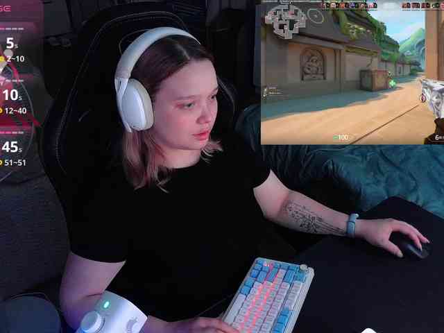 AlinaAdams webcam