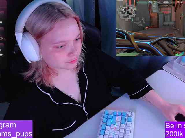 AlinaAdams webcam