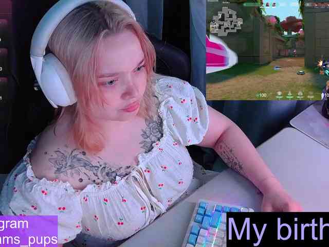 AlinaAdams webcam