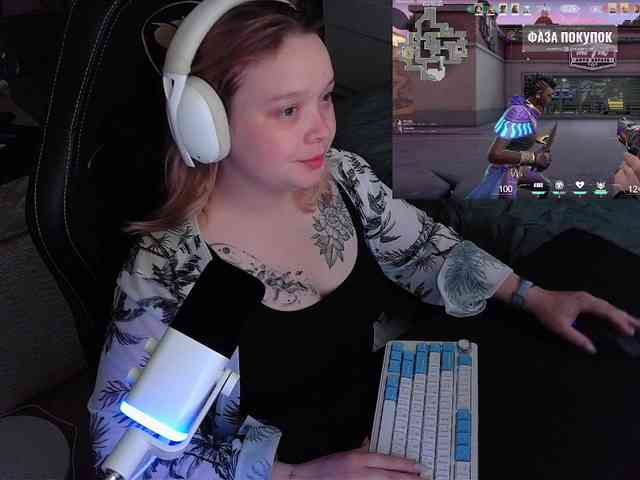 AlinaAdams webcam