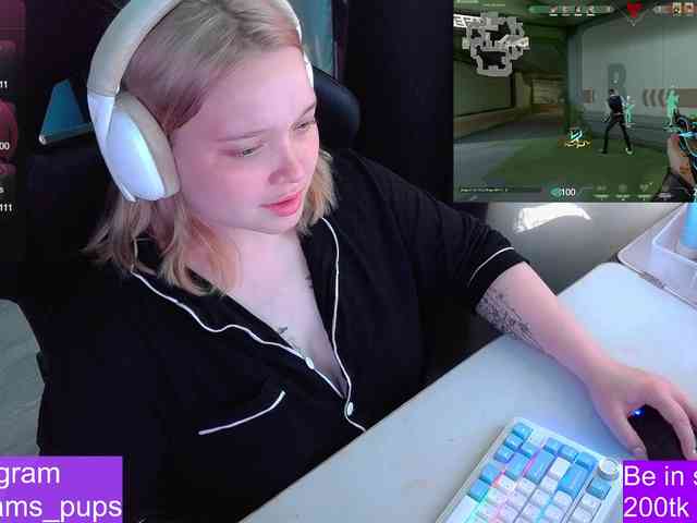 AlinaAdams webcam