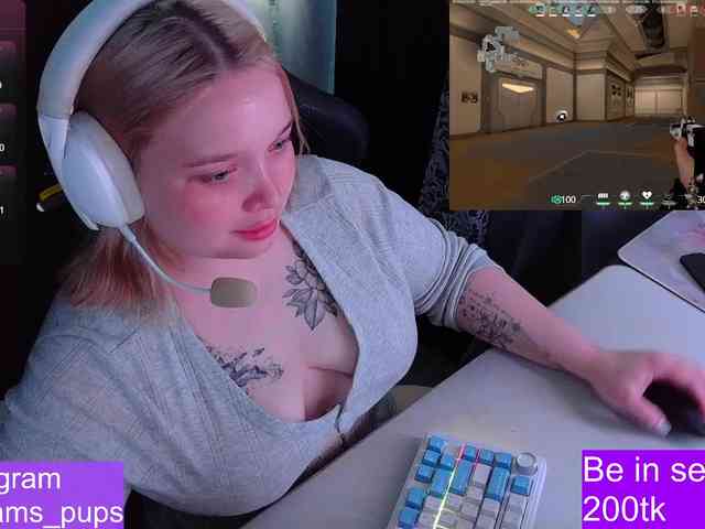 AlinaAdams webcam