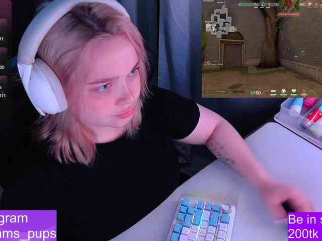 AlinaAdams webcam