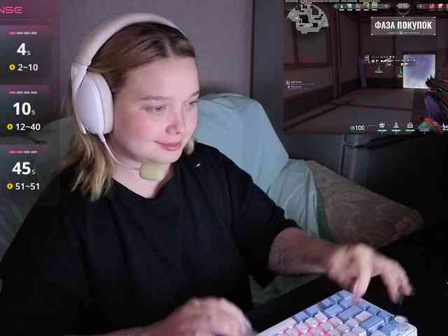 AlinaAdams webcam