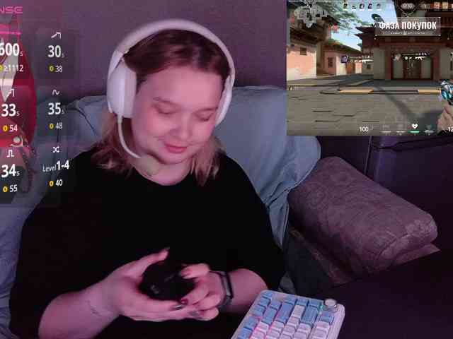 AlinaAdams webcam