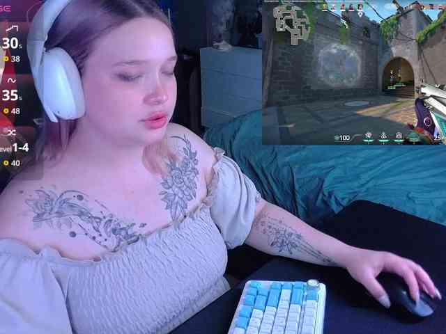 AlinaAdams webcam