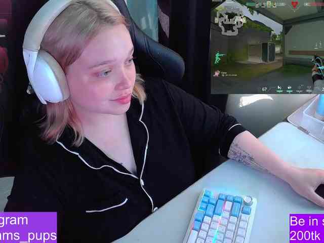 AlinaAdams webcam