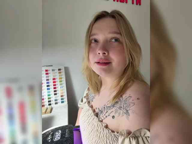 AlinaAdams webcam