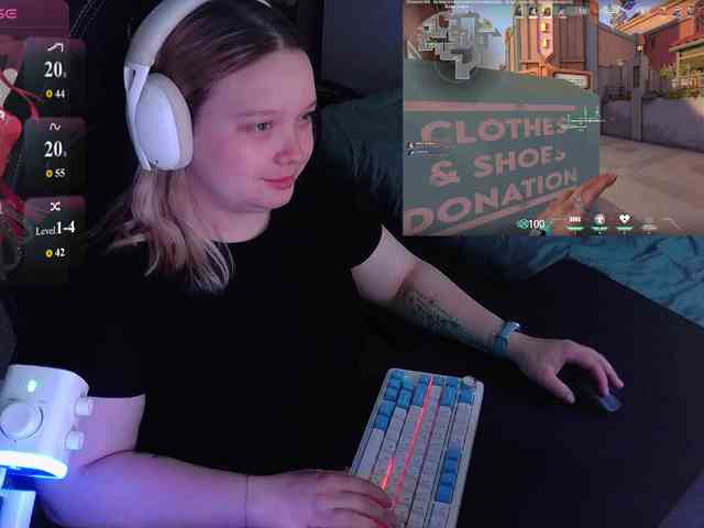 AlinaAdams webcam