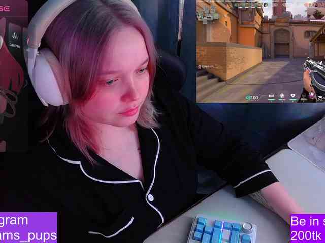 AlinaAdams webcam