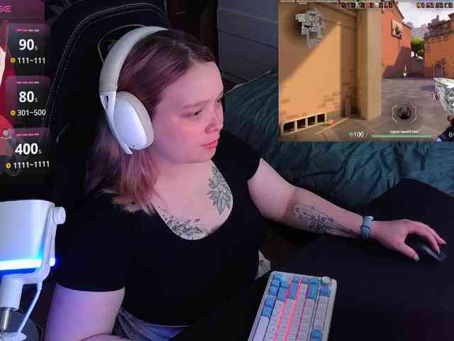 AlinaAdams webcam