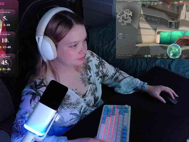 AlinaAdams webcam