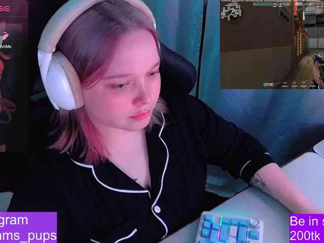 AlinaAdams webcam