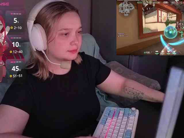 AlinaAdams webcam