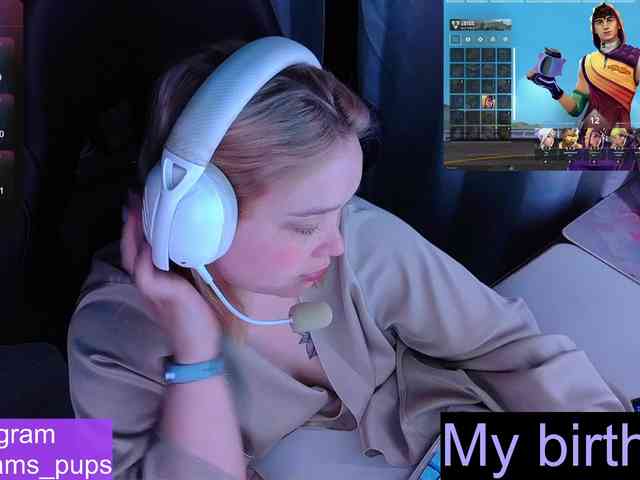 AlinaAdams webcam