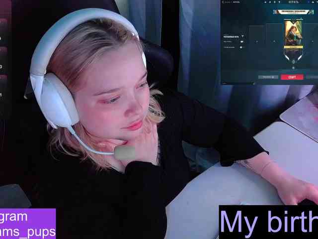 AlinaAdams webcam