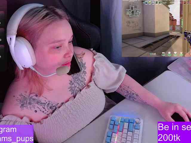 AlinaAdams webcam