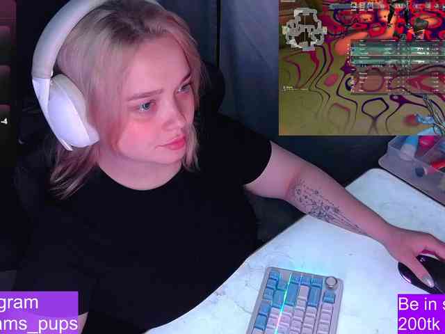 AlinaAdams webcam