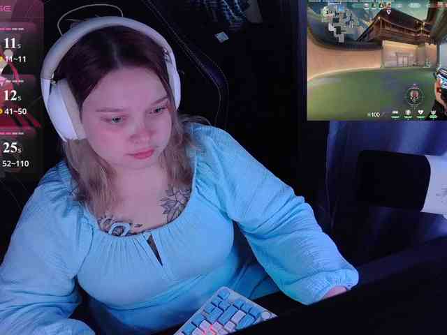 AlinaAdams webcam