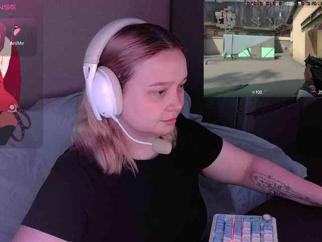 AlinaAdams webcam