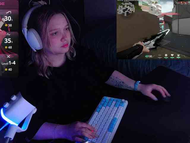 AlinaAdams webcam