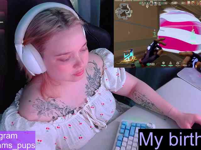 AlinaAdams webcam