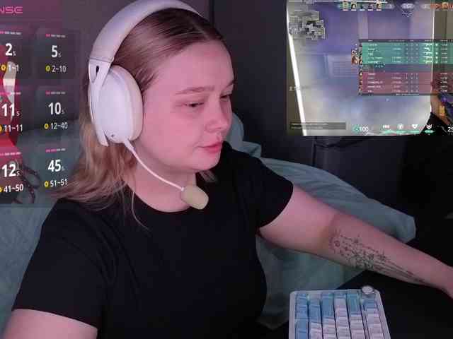 AlinaAdams webcam