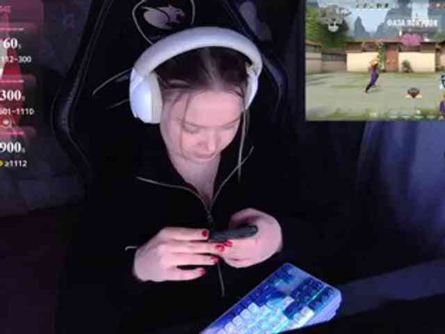 AlinaAdams webcam