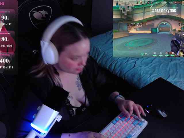 AlinaAdams webcam