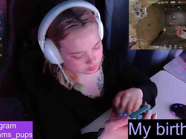 AlinaAdams webcam