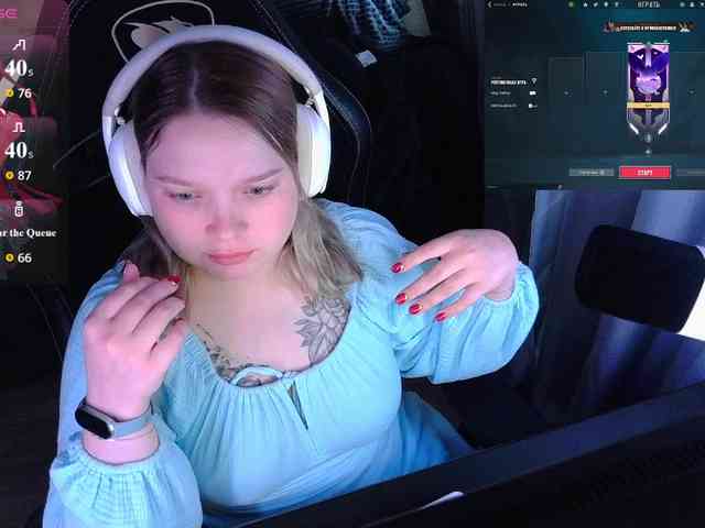 AlinaAdams webcam