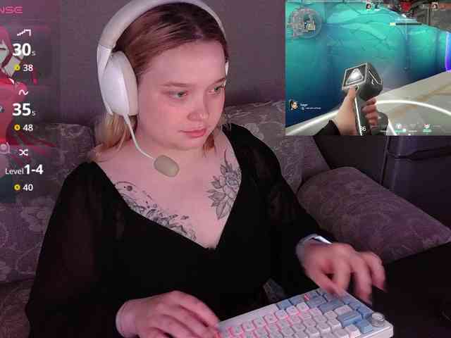 AlinaAdams webcam