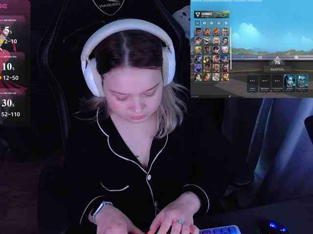 AlinaAdams webcam