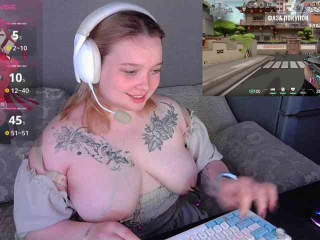 AlinaAdams webcam