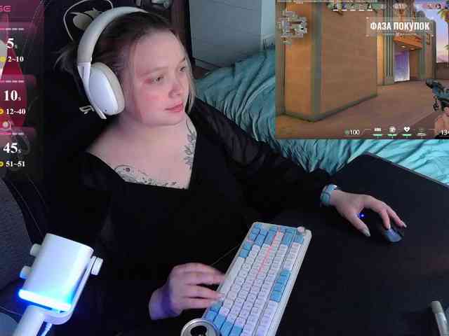 AlinaAdams webcam