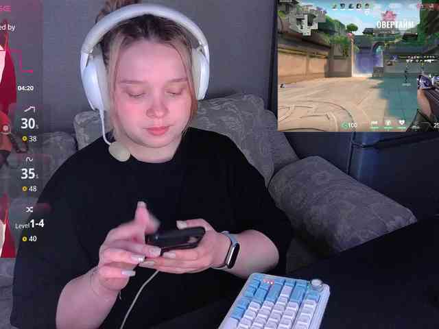 AlinaAdams webcam