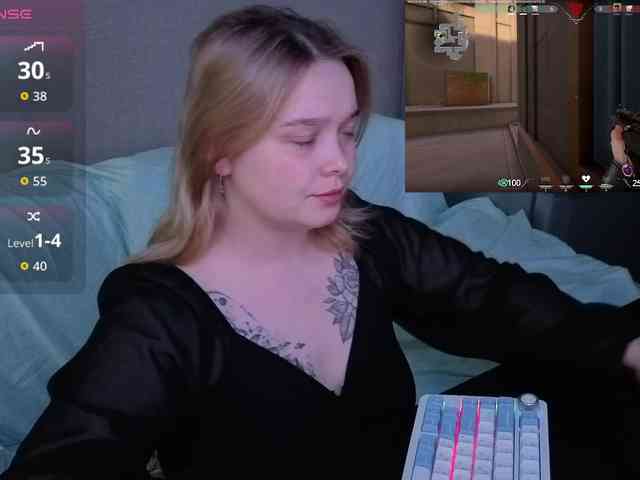 alinaadams's live room