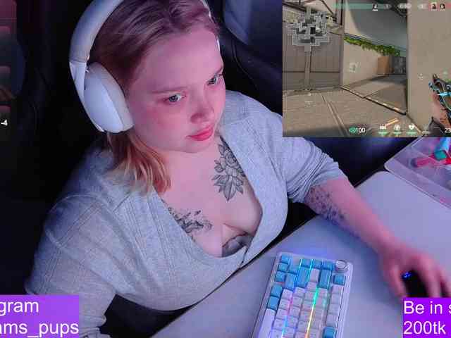AlinaAdams webcam