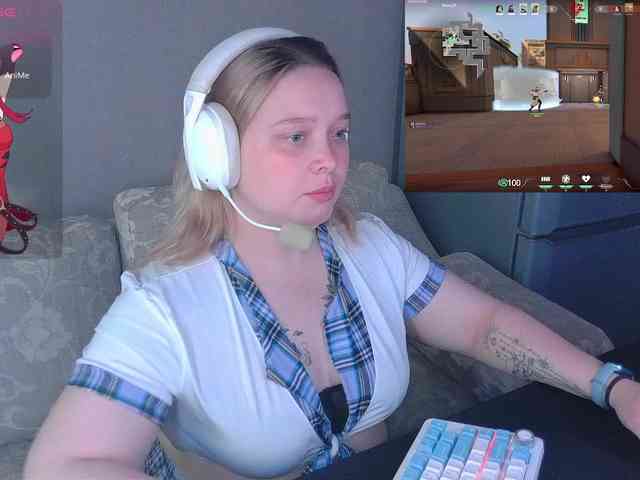 AlinaAdams webcam