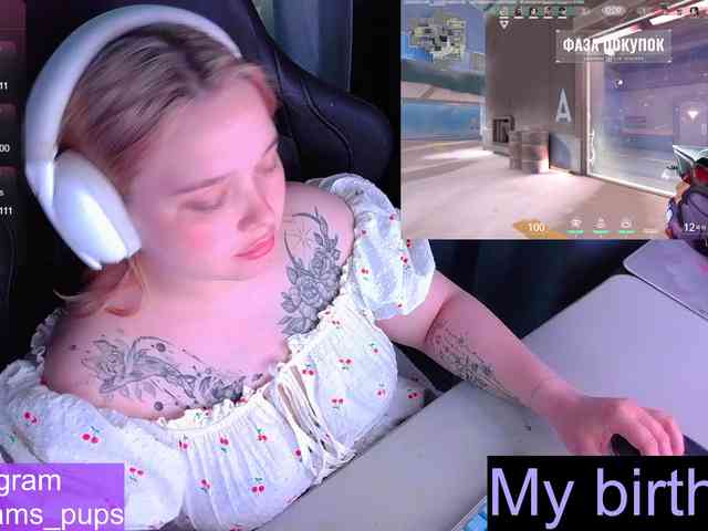 AlinaAdams webcam