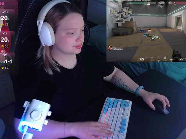AlinaAdams webcam