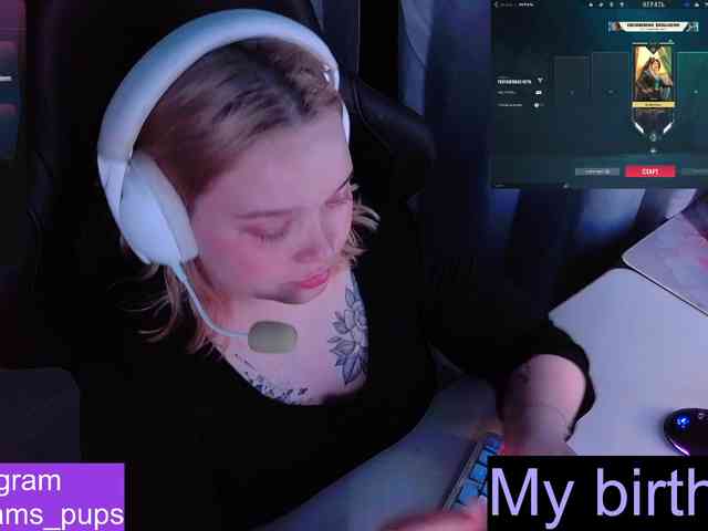 AlinaAdams webcam