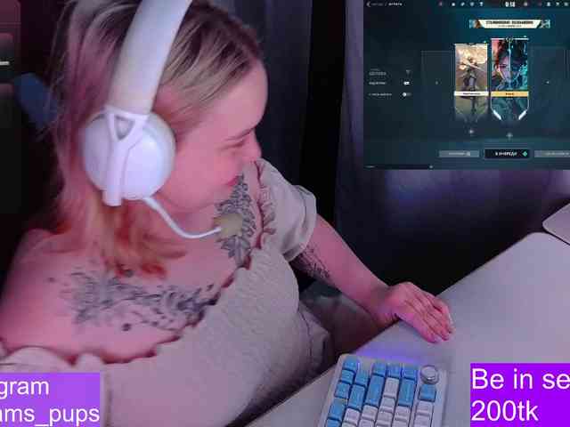 AlinaAdams webcam