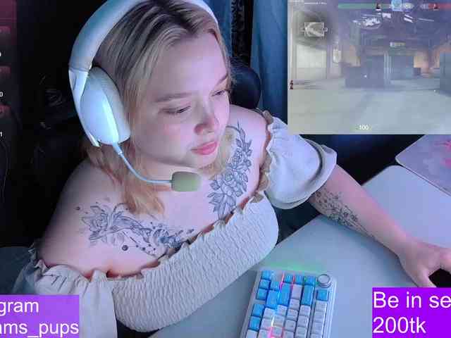 AlinaAdams webcam