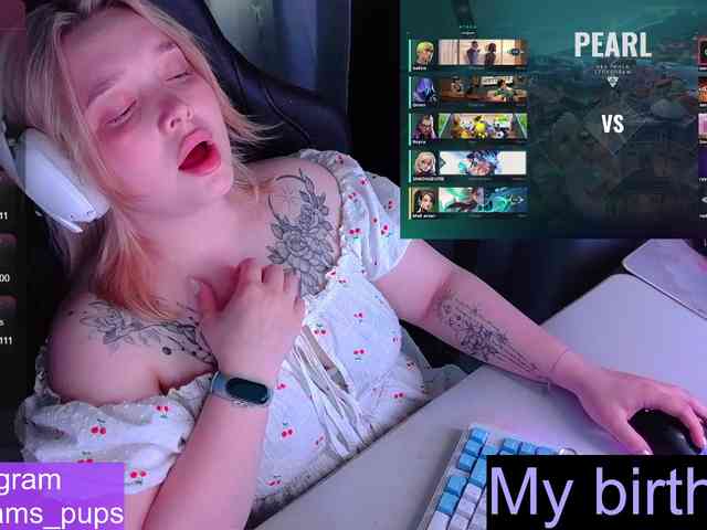 AlinaAdams webcam