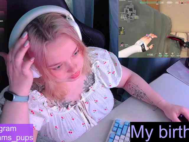 AlinaAdams webcam