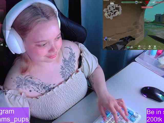 AlinaAdams webcam