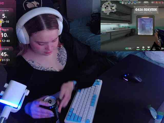 AlinaAdams webcam