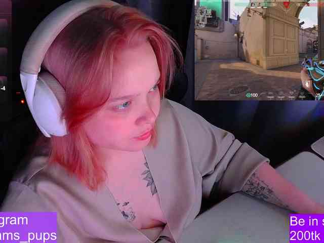 AlinaAdams webcam