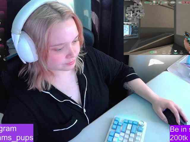AlinaAdams webcam